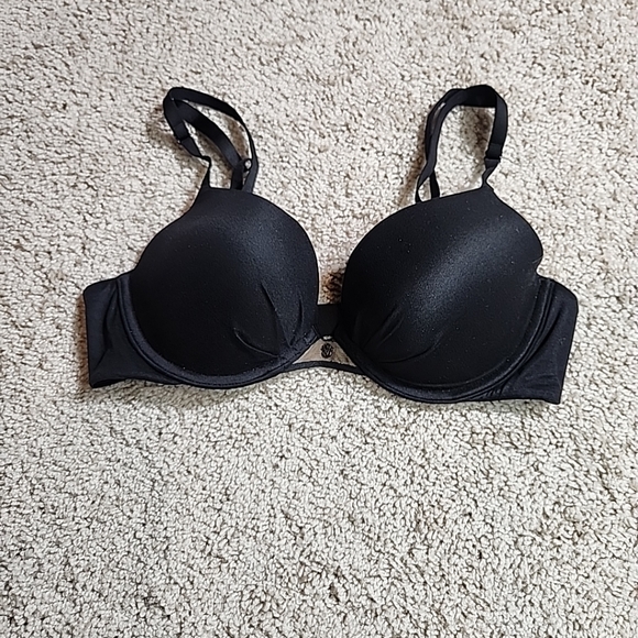 Victoria's Secret Other - VICTORIA'S SECRET Fabulous By VS Plunge / Plongeant BRA - sz 34C - black